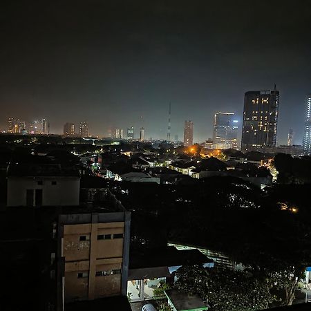 B Blue Hotel Malang Bagian luar foto